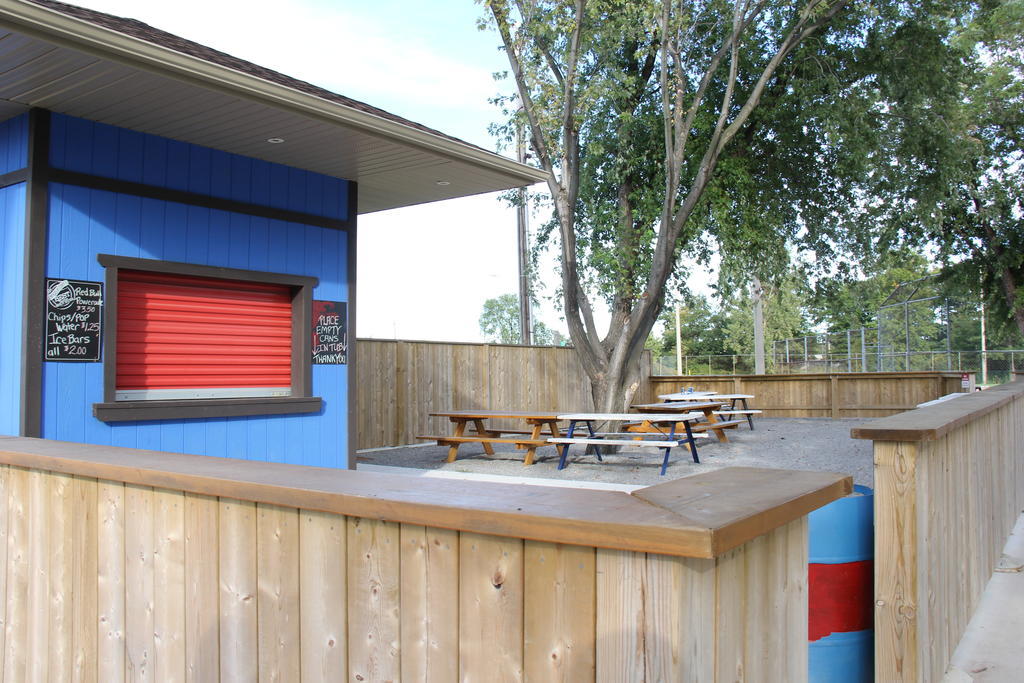 Regency Athletic / Bar & Grill
